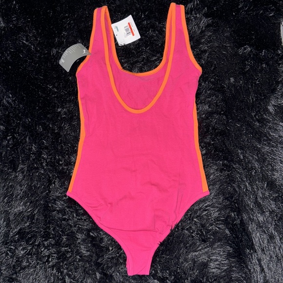 Puma bodysuit - Picture 2 of 4